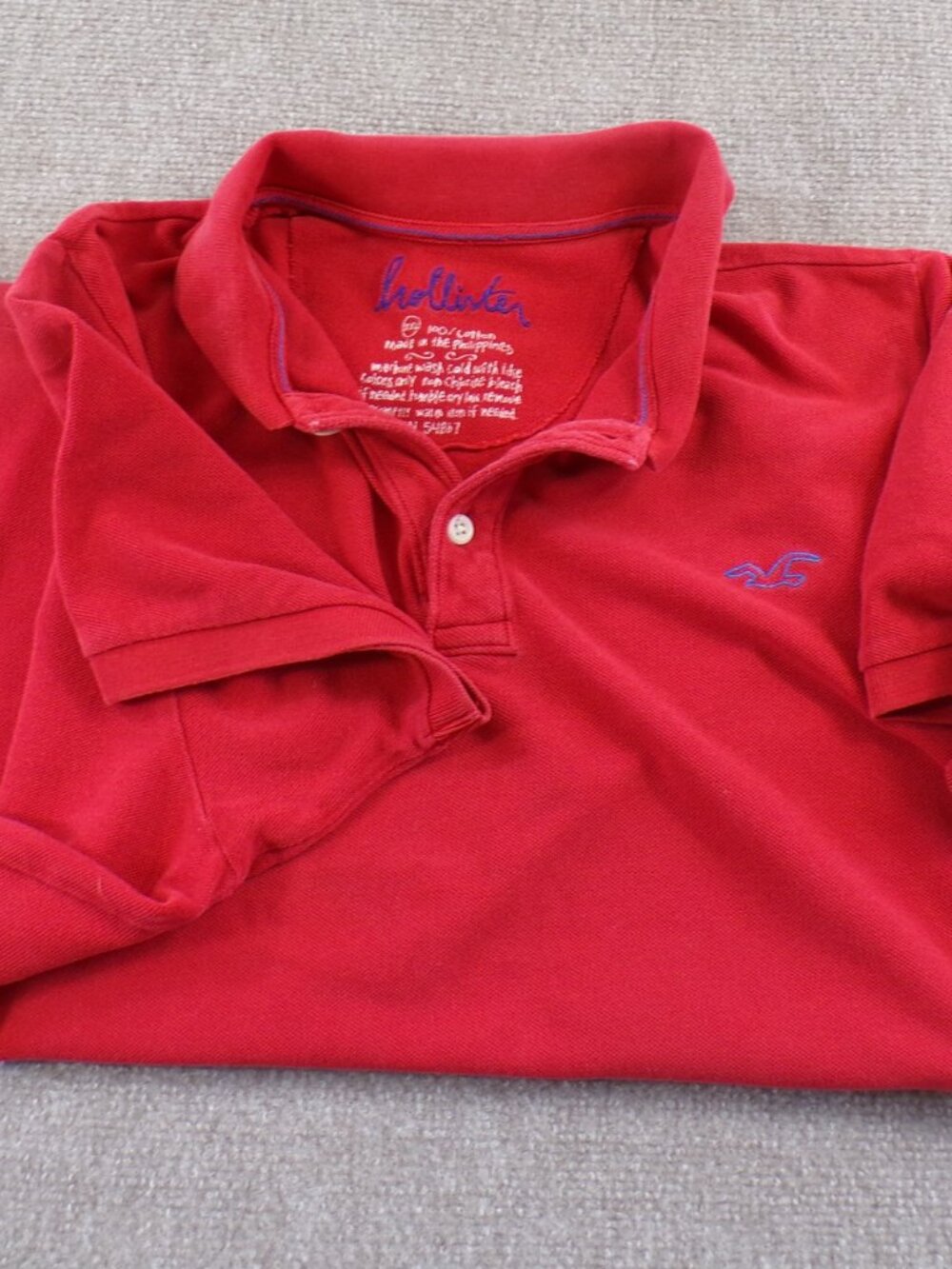Hollister red polo shirt with embroidered logo. Tagged XXL but runs small - Picture 2 of 7